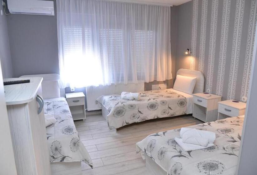 پانسیون Casablanca