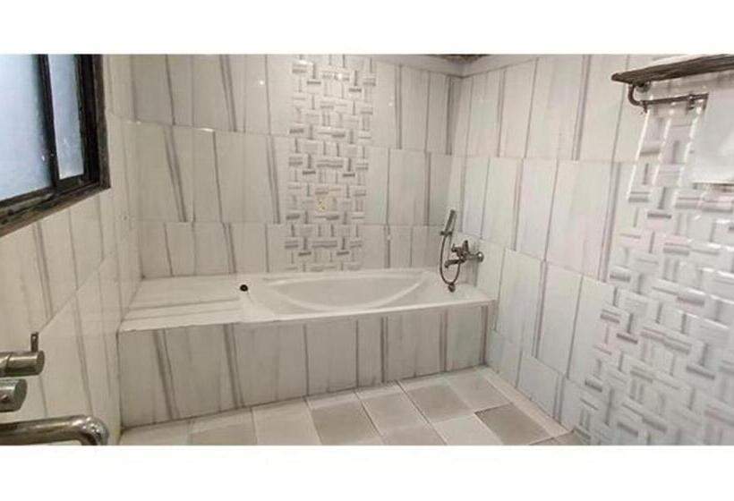 Pensão Fabhotel Royal Ville