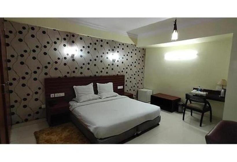 Pensão Fabhotel Royal Ville