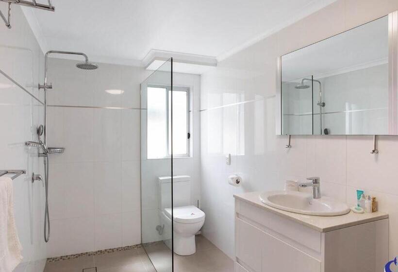 Sapphire Waters Unit 3