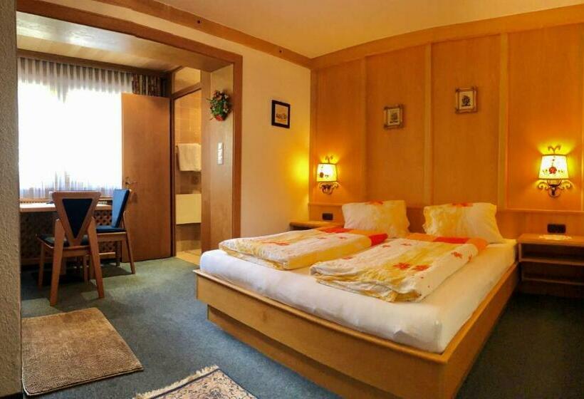 تختخواب و صبحانه Alpenruh