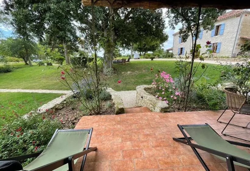 ベッドアンドブレックファースト Chez Brunet Chambres D Hôtes Et Gîte