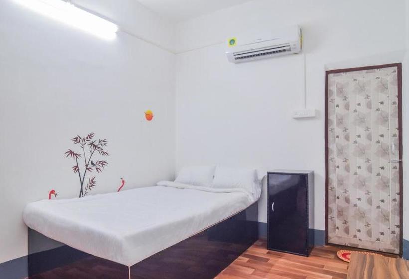 فندق Collection O 81435 Dc Lodge