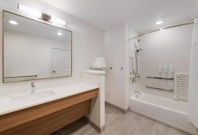 هتل Fairfield By Marriott Inn & Suites Virginia Beach Town Center