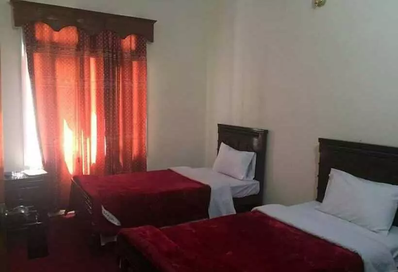 هتل Gilgit Embassy Lodge