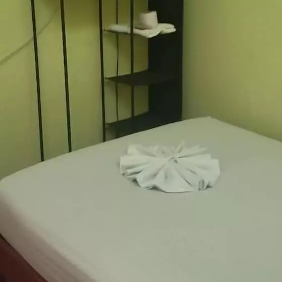 ホテル Nuevo Hospedaje Benny