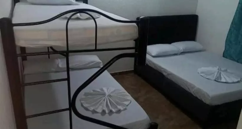 ホテル Nuevo Hospedaje Benny