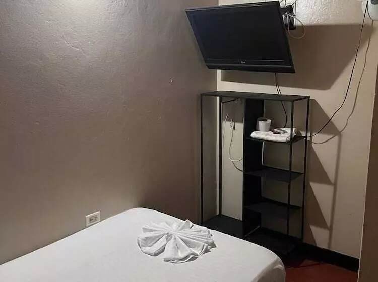 ホテル Nuevo Hospedaje Benny