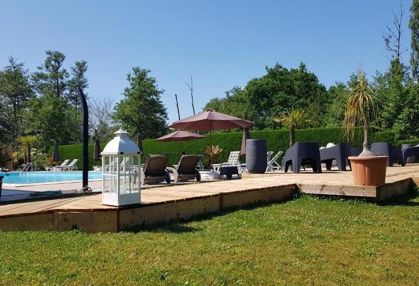 ホテル Hôtel Les Lodges D Eauze