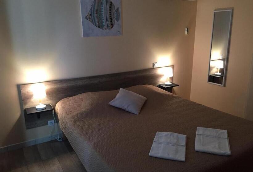 ホテル Hôtel Les Lodges D Eauze