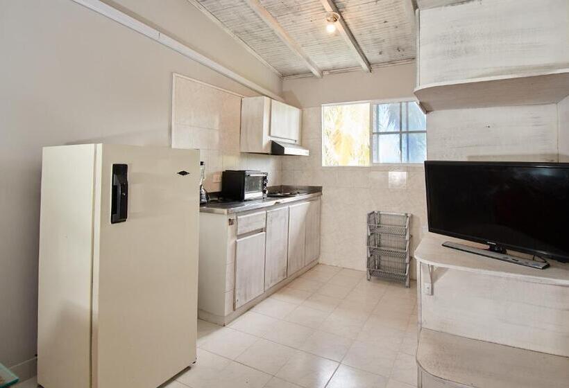 هتل Kpre Coveñas