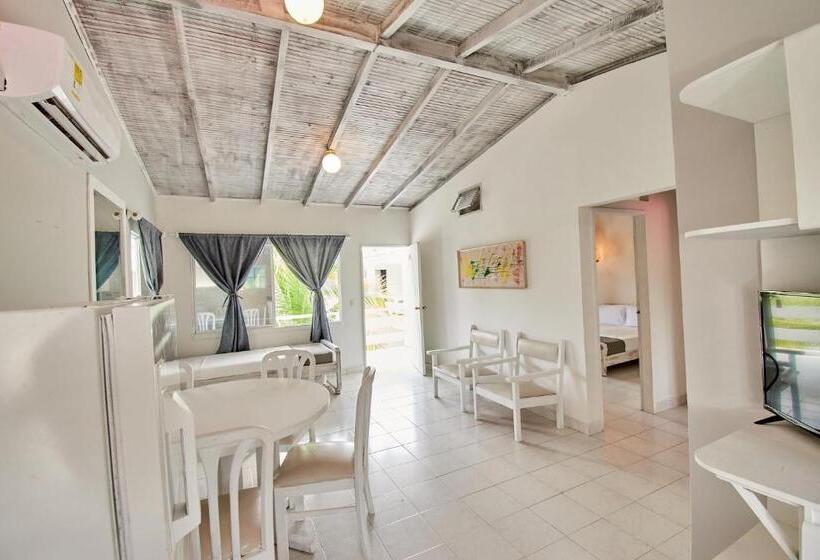 هتل Kpre Coveñas