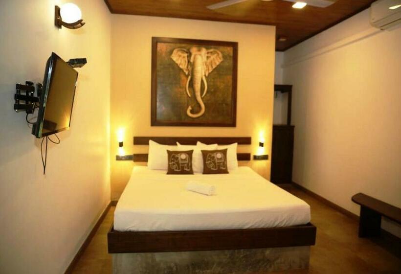 Hotel Mihisara Resort