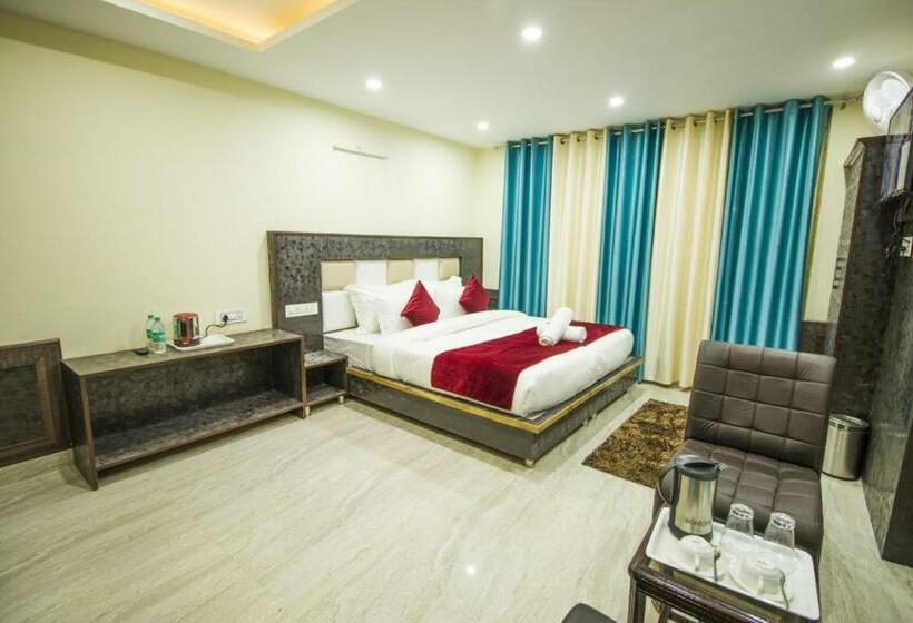 Vella Marina Group Of Hotels Mount