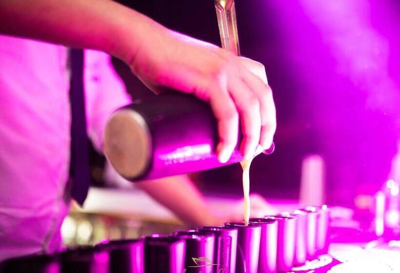 펜션 La Vella Resort