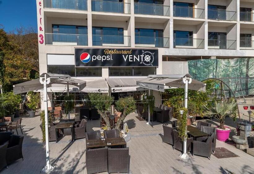 펜션 La Vella Resort