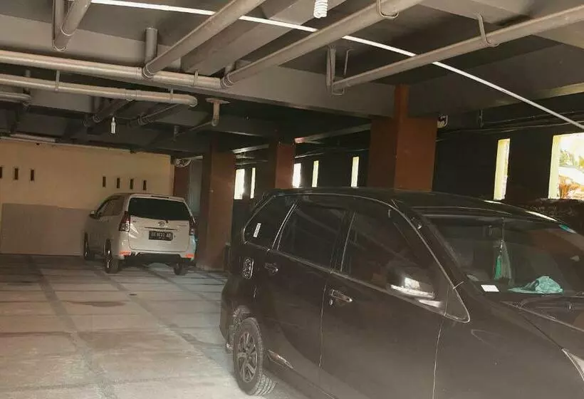 Hotelli Almira Homestay Ambon Mitra Reddoorz