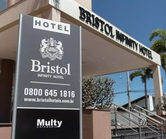 ホテル Bristol Infinity Rio Claro