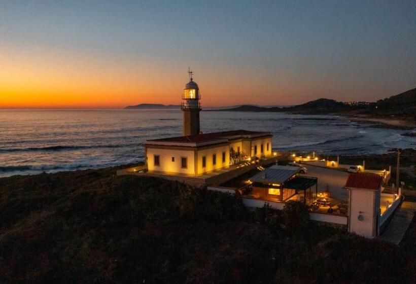 Hotel Faro Lariño