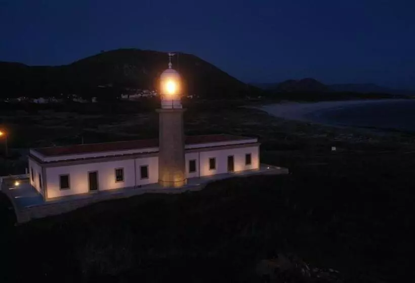 ホテル Faro Lariño