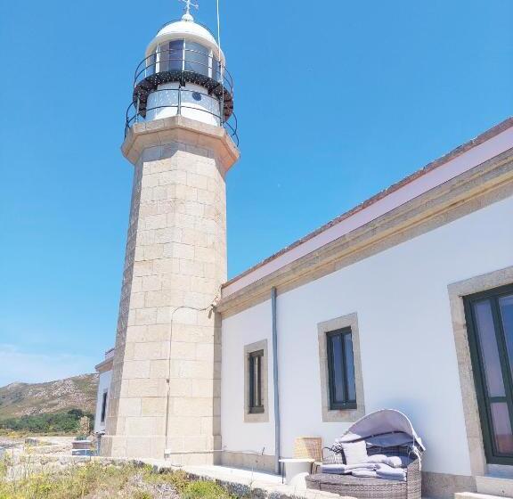 Hotel Faro Lariño