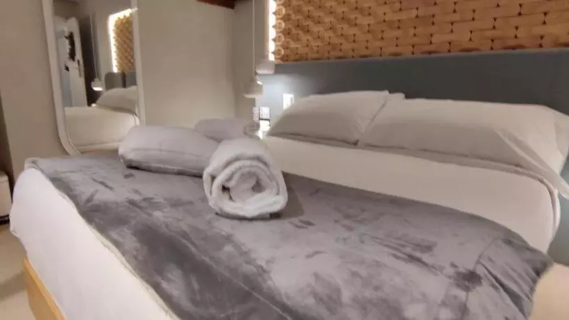 ホテル Faro Lariño