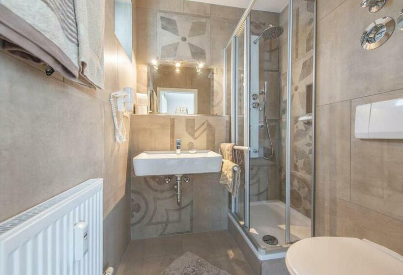 هتل Garni Lichtquelle