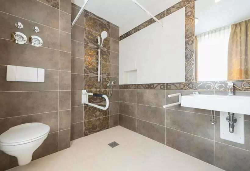 ホテル Garni Lichtquelle