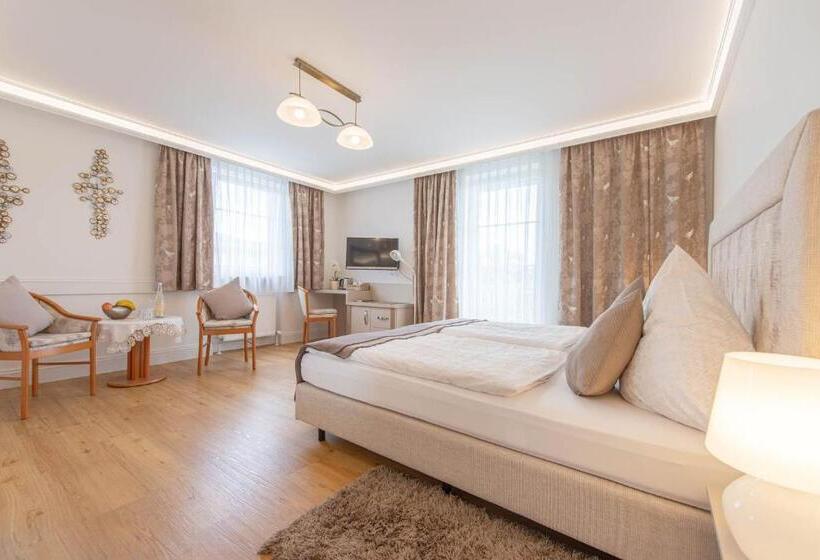 هتل Garni Lichtquelle