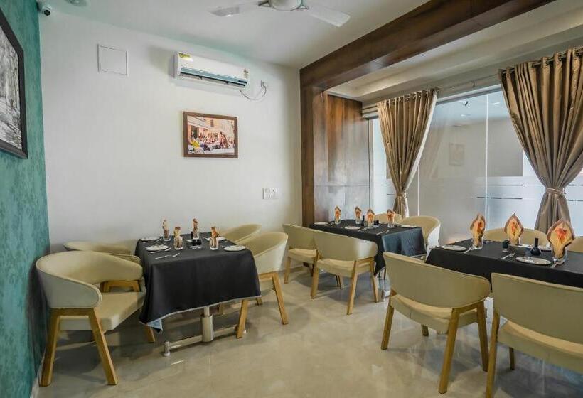 Hotelli New Panchratna