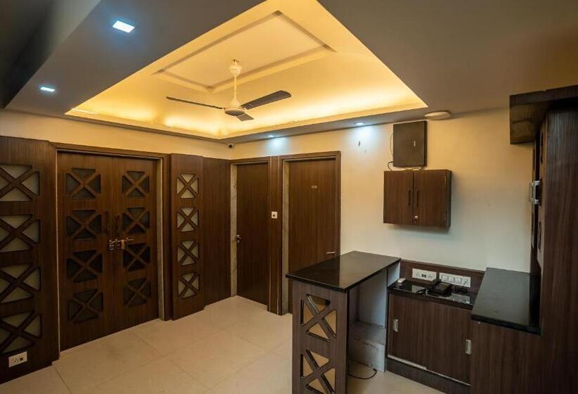 Hotelli New Panchratna