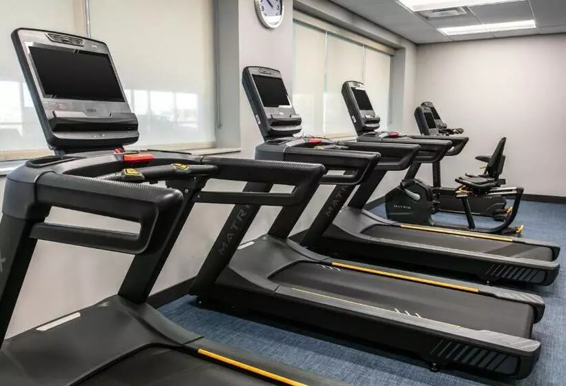 هتل Towneplace Suites By Marriott Madison West, Middleton
