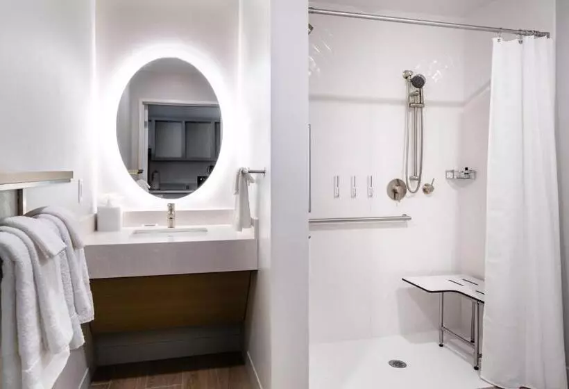 هتل Towneplace Suites By Marriott Madison West, Middleton