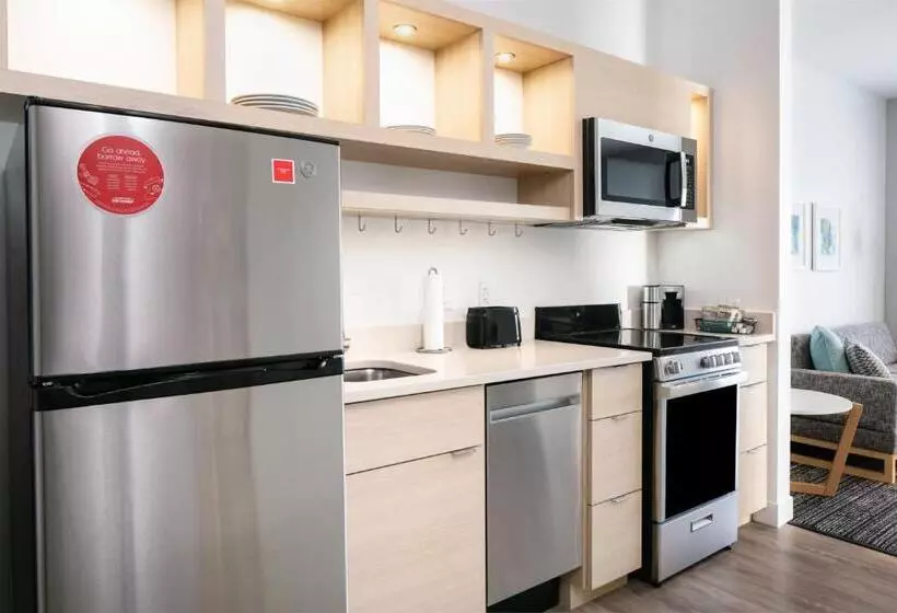 هتل Towneplace Suites By Marriott Madison West, Middleton