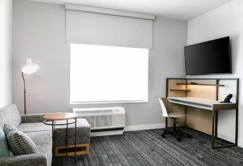 هتل Towneplace Suites By Marriott Madison West, Middleton
