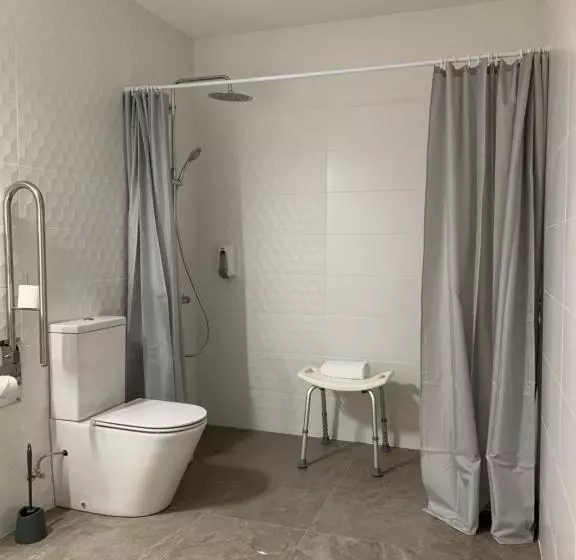 پانسیون Hostal Comfort Suites