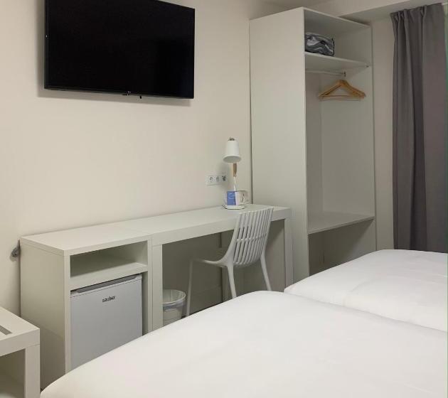 펜션 Hostal Comfort Suites