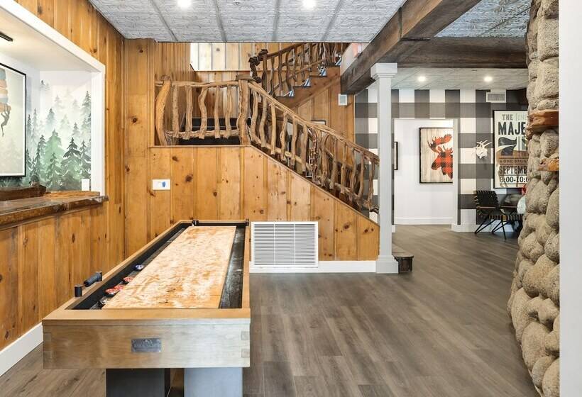 هاستل The Creekstone