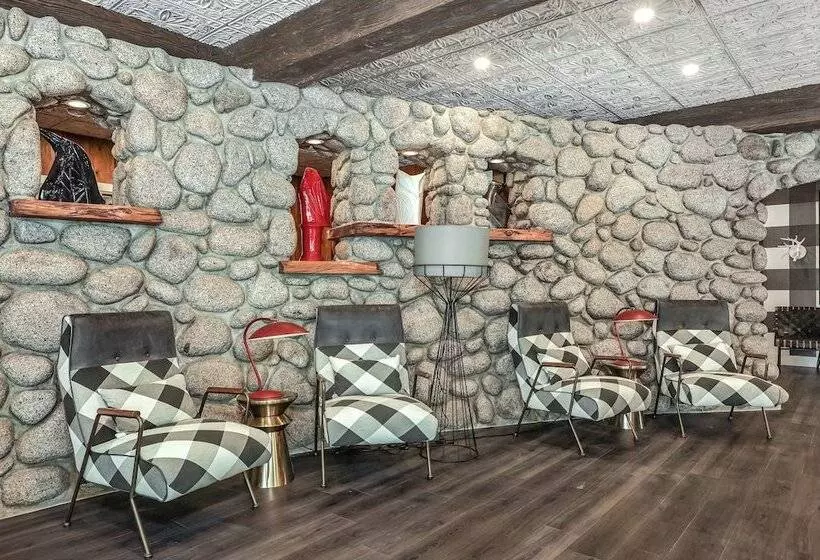 Retkeilymaja The Creekstone