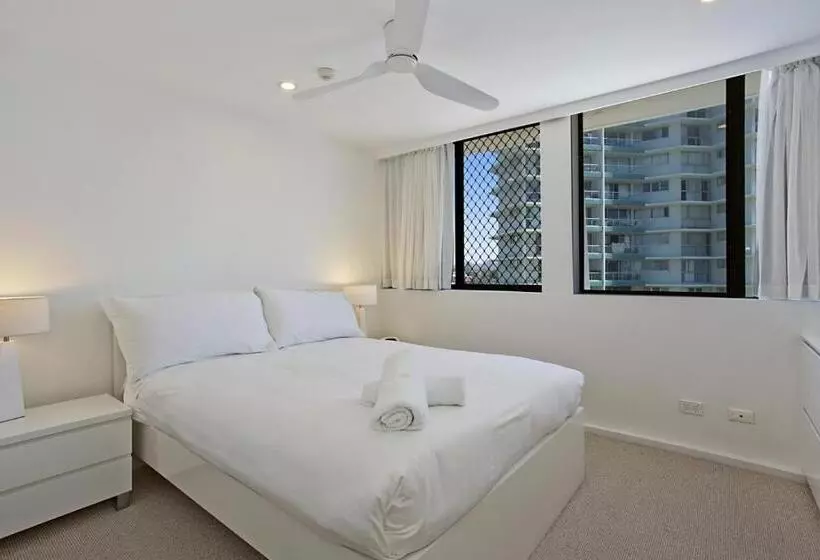 Aries Holiday Apartments