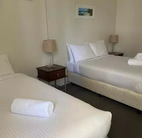 Aries Holiday Apartments