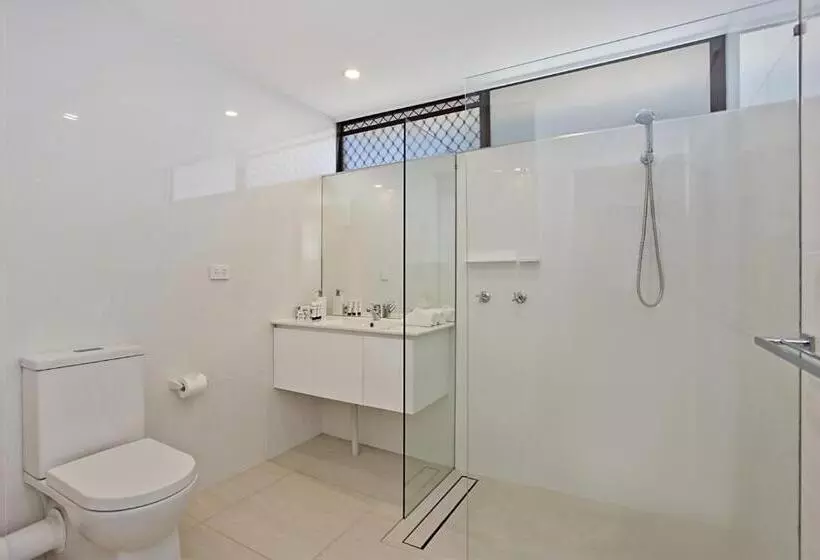 Aries Holiday Apartments