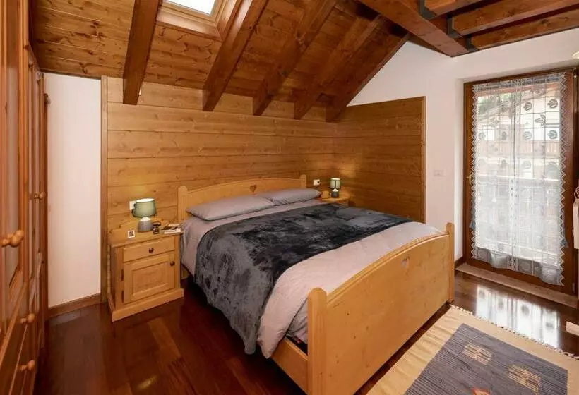 تختخواب و صبحانه Larici Rooms