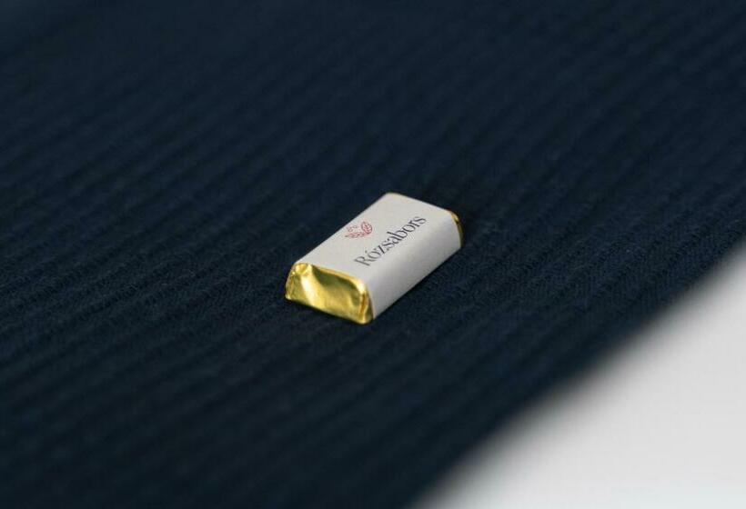 住宿加早餐  Rózsabors Hévíz