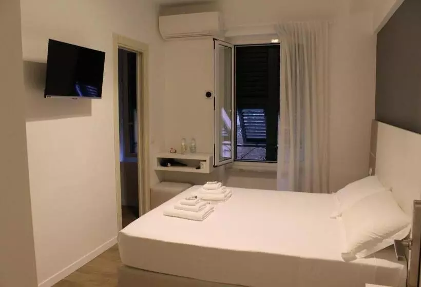 Hotelli Albergo Augusta B&b