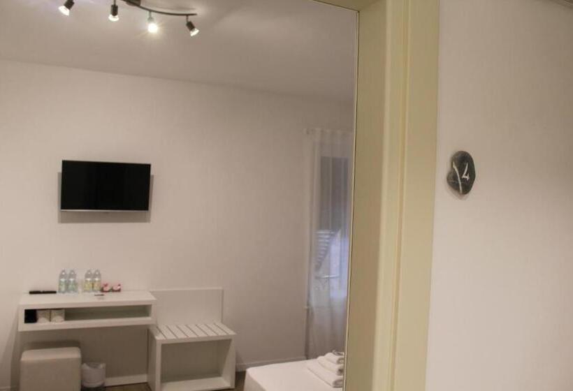 בית מלון כפרי Albergo Augusta B&b