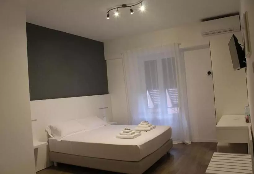 Hotelli Albergo Augusta B&b