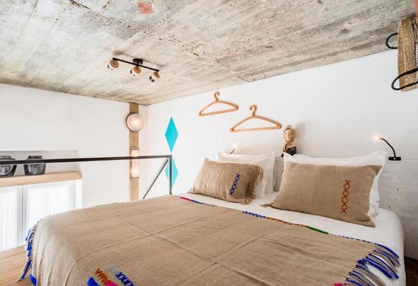 هتل Colégio Charm House