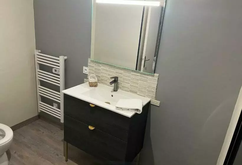 ホテル Hôtel Du Château   Beynac Et Cazenac