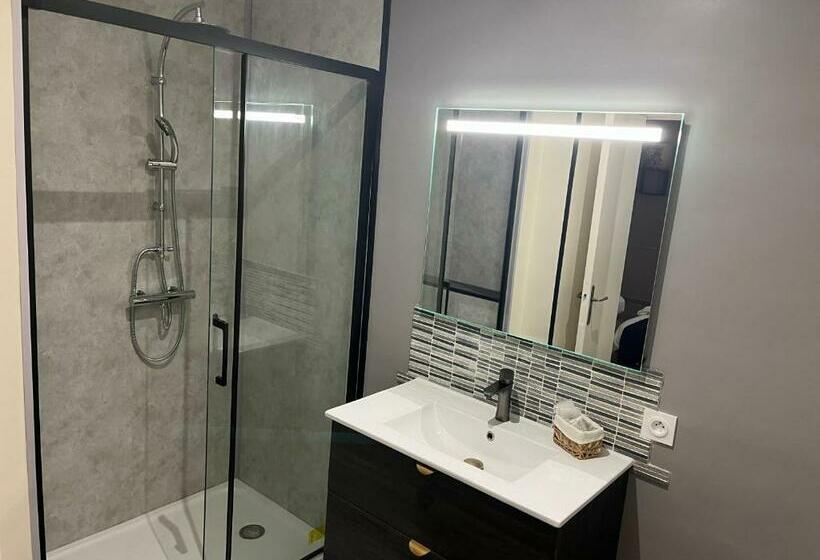 Отель Hôtel Du Château   Beynac Et Cazenac